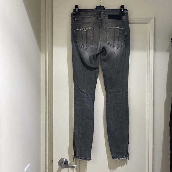 Burberry Brit jeans with zipper details - Picture 2 of 8